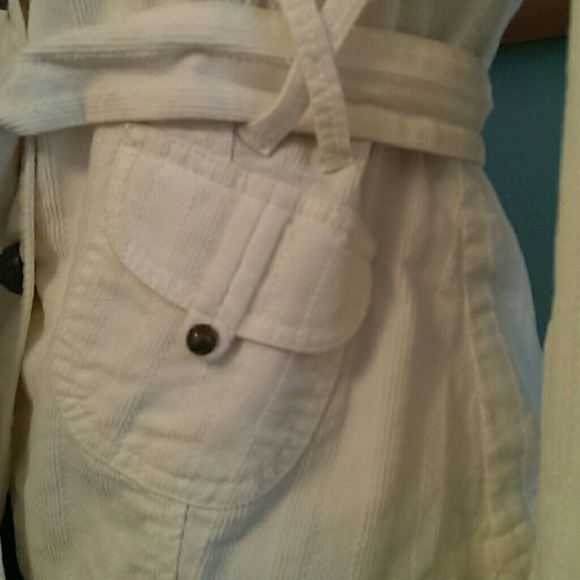 Distressed Fitted/Belted Blazer - Victorian Feel! - Picture 7 of 8